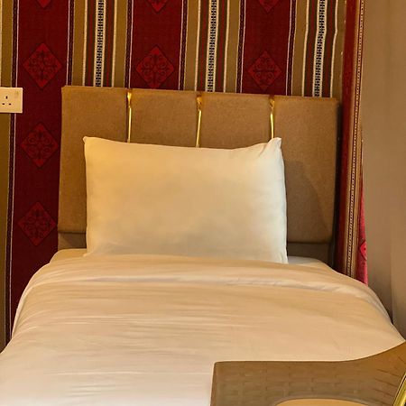 Rum Moon Luxury Camp 와디럼 외부 사진