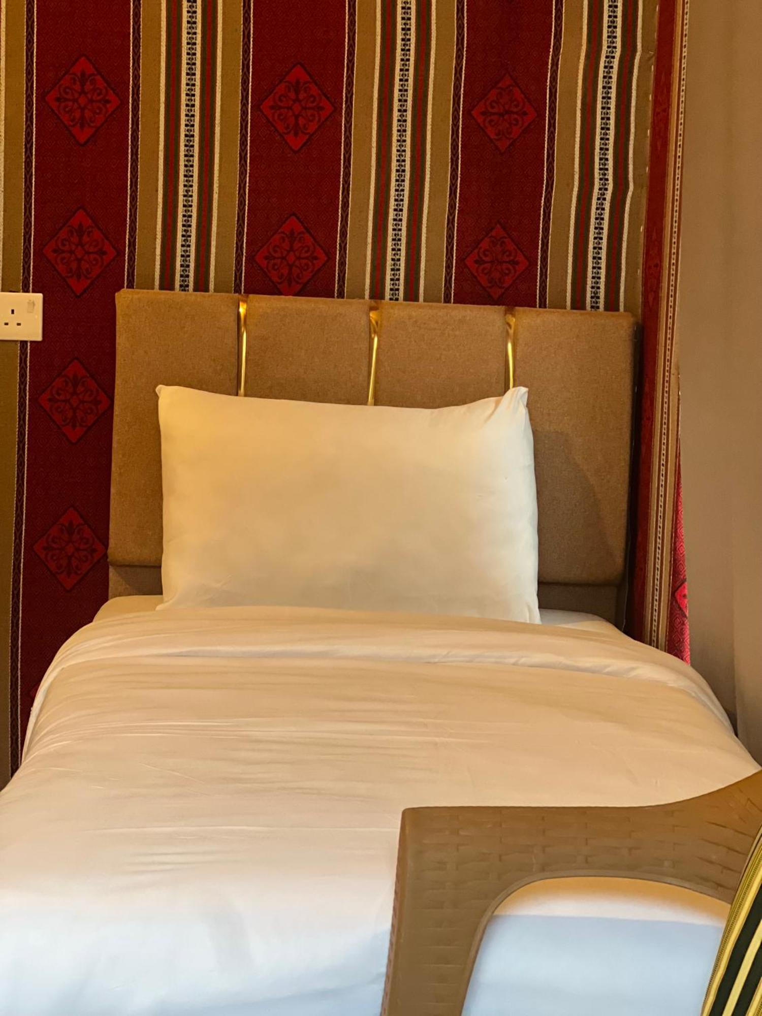 Rum Moon Luxury Camp 와디럼 외부 사진