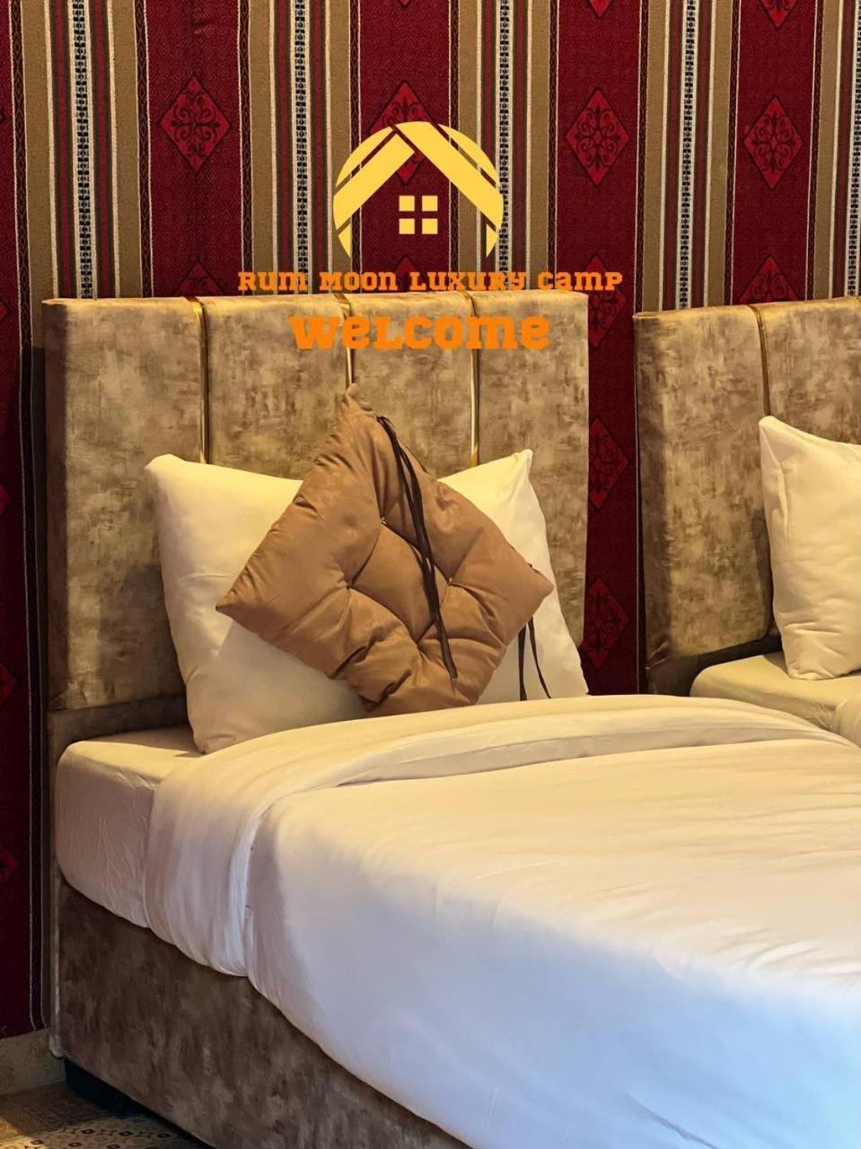 Rum Moon Luxury Camp 와디럼 외부 사진